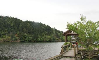 Keemun Tea And Garden Lake&Mountain View Residue