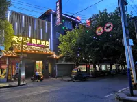 Mercure Yichun Golden Bay Hote