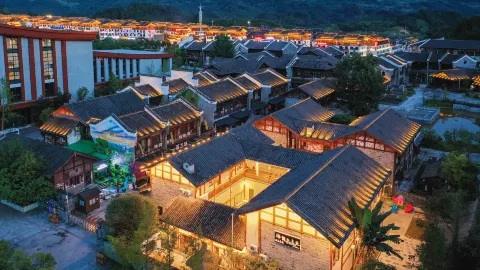 Libo size of the seven holes Brahma line beautiful night in Libo
