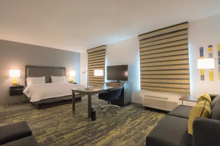 Hampton Inn & Suites Irvine/Orange County Airport