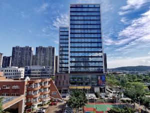 Wanji Apartment (Foshan Longjiang Yingxin Plaza)