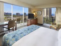 DoubleTree by Hilton Alana - Waikiki Beach Hotels near Magic Island