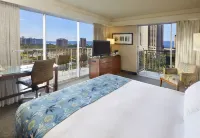 DoubleTree by Hilton Alana - Waikiki Beach