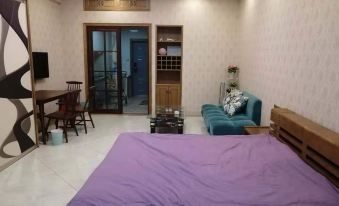 Wuyi Hushan Square B&B