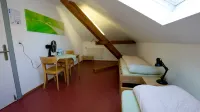 Kreuzlingen Youth Hostel Отели в г. Вайнфельден
