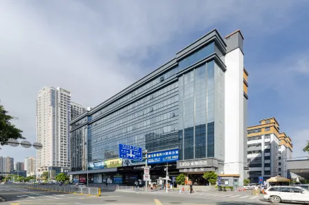 Urba Jinxiang Hotel (Baoti Subway Women and Children Store) Отели рядом с достопримечательностью «Спортивный центр Боань-поле для плавания»