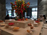 Yulan Holiday Hotel (Shicheng Baofuyuan Tower) - breakfast
