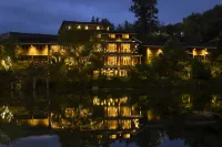 Bula Lakeside Holiday Hotel