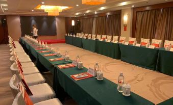 Qianqiu Holiday Hotel Xilinhot
