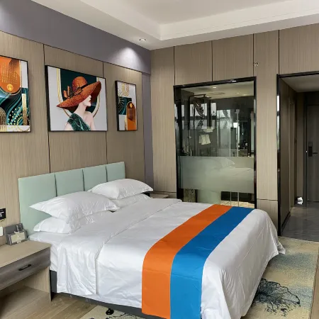 Fangcheng Hongfu Holiday Hotel