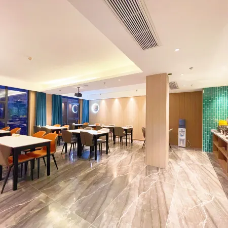 Heber Star Hotel (Loudi Cultural Store)