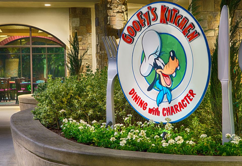 ディズニーランド ホテル アナハイム ロサンゼルス アナハイム を宿泊予約 23年安い料金プラン 口コミ 部屋写真 Trip Com