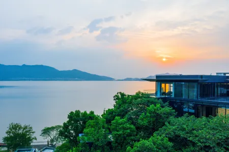 YUAN HOTEL Отели рядом с достопримечательностью «Erlingshan Hot Spring»