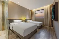 Yage Huanju Hotel (Yichang Riverside Park CBD Shopping Center) Hotel in zona Xilingxia Happy Valley