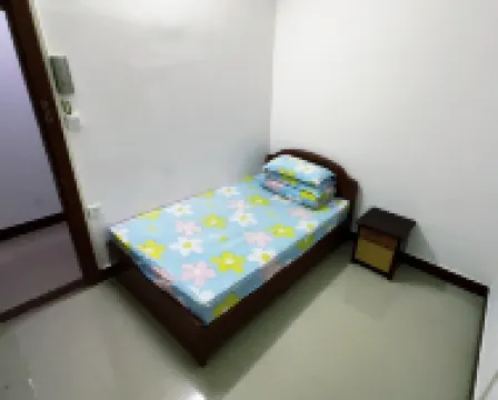 Tidal Cottage Youth Apartment