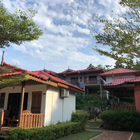 Shaz Resort Pulau Tinggi