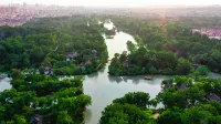 Blossom House Yangzhou Lakeside Hotels near Four-Bridge Garden (Yellow Garden)