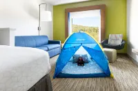 Holiday Inn Express & Suites Oakhurst-Yosemite Park Area