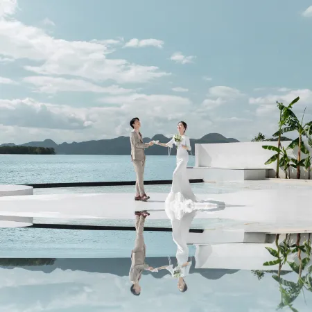 Puzhe Heishui Yueshan 270 ° Borderless Pool C Lake View Hotel