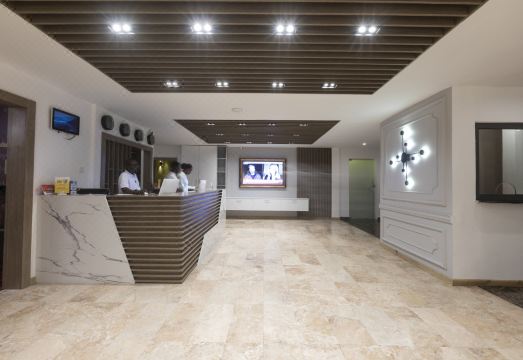 에어포트 뷰 호텔 수영장