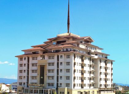 The Pinnacle Hotel and Suites
