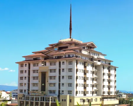 ザ ピナクル ホテル アンド スイーツ ダバオのホテル