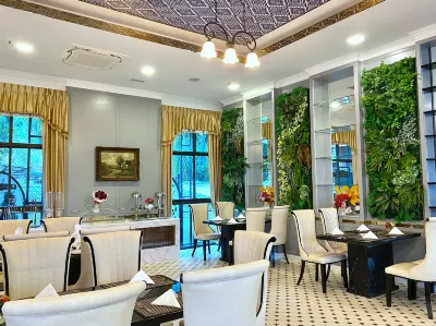 Banbua Grand Udon Hotels near Wat Si Khun Muang
