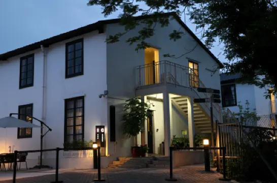 Jao Tsung-I Academy, Heritage Lodge Отели рядом с достопримечательностью «Ша Тин»