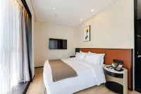 Liyue Hotel Hotel dekat Sichuan Union Higher Vocational College
