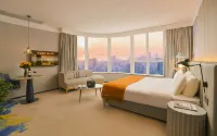 Shenzhen Dongmen Pedestrian Street RANZ Lanzi Hotel