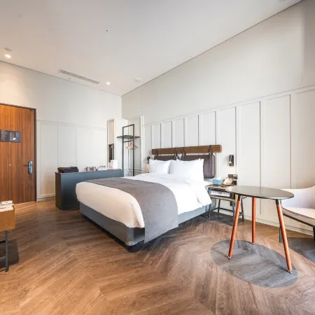 Junibino Hotel Hongdae Отели рядом с достопримечательностью «Станция метро Hapjeong»