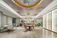 Mercure Urumqi High-speed Railway Station - balcony