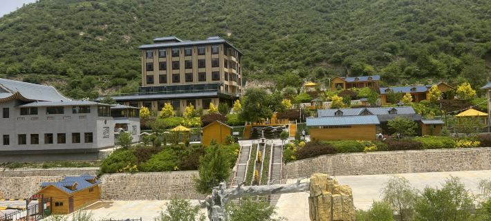 Daza Resort Mountain House B&B Hotels in Zhuoni