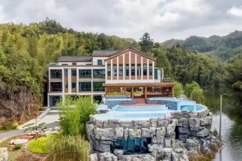 Chanyi Guiyunju Hotel