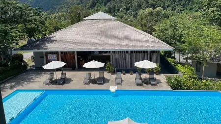 Rebungan Resort Langkawi Отели рядом с достопримечательностью «Таньюнг Ру»