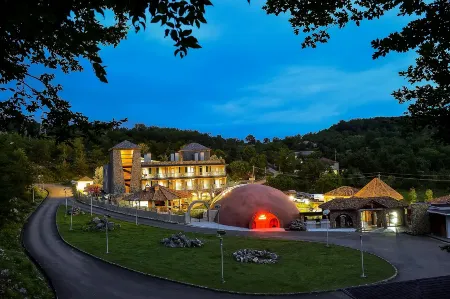 Tskaltubo Epic Hotel and Spa Отели в г. Гвиштиби