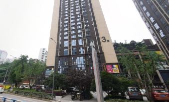 Miss Deng Homestay (Chongqing Nanbin Road Changjiahui Branch)