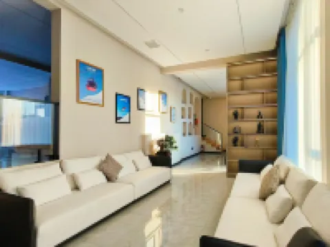 Altai Mountain Down Xiaozhu Homestay