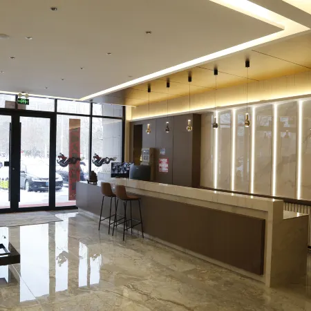 Yanchi Hotel