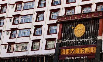 Hotel Tashi Yangxuan