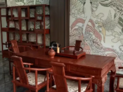 Juyi Ge Hotel Hotels in Taonan