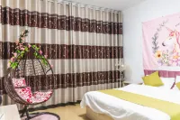 Warm Homestay (Shitai Yaniujiang Branch) - Balcony