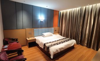 Menghai Yuhai Hotel