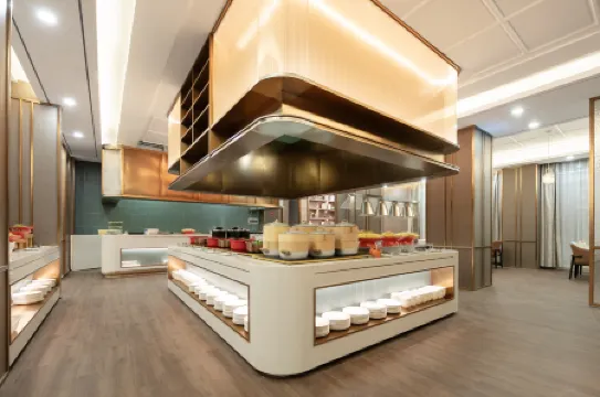 Madison Hotel (Erhai Lake Park Dali)