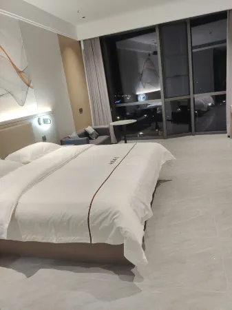 Happiness Fashion Apartment Отели рядом с достопримечательностью «Wuhan Polytechnic Foreign Language University»