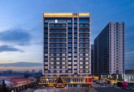 长春光谷大街亚朵S酒店外景图