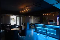 Jinding Cinema Famous Residence - bar