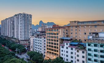 Yinmo Hotel (Wanda Plaza Guilin Railway Station)