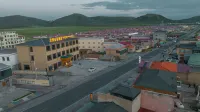 Gaxiu Yungu Hotel