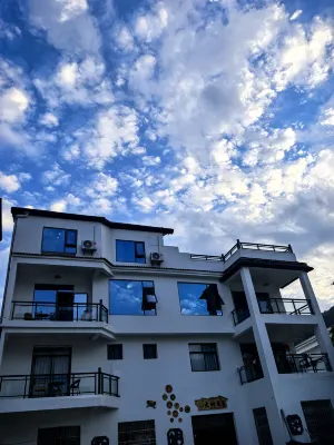 Dashuzhai Homestay Hotels near Cypress Mountain National Forest Park
